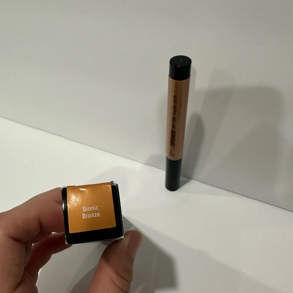 IT Cosmetics Superhero No-Tug Shadow Stick Bionic Bronze